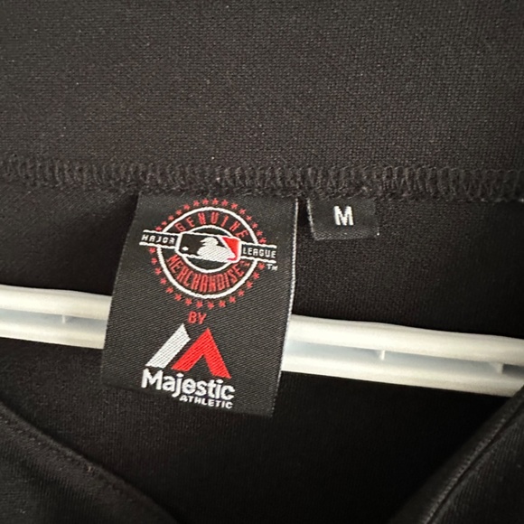 Majestic athletic - Picture 2 of 3